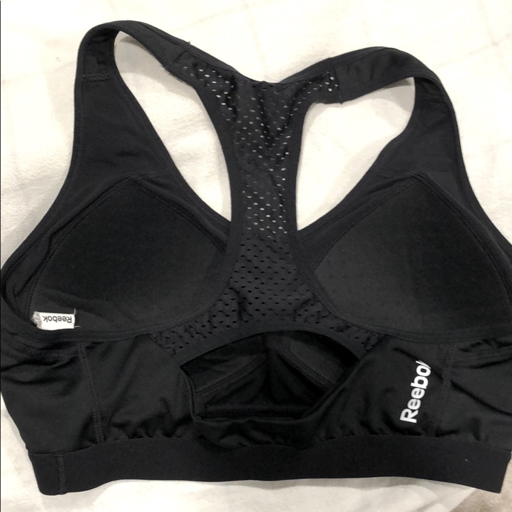 Reebok extra support sports bra size M